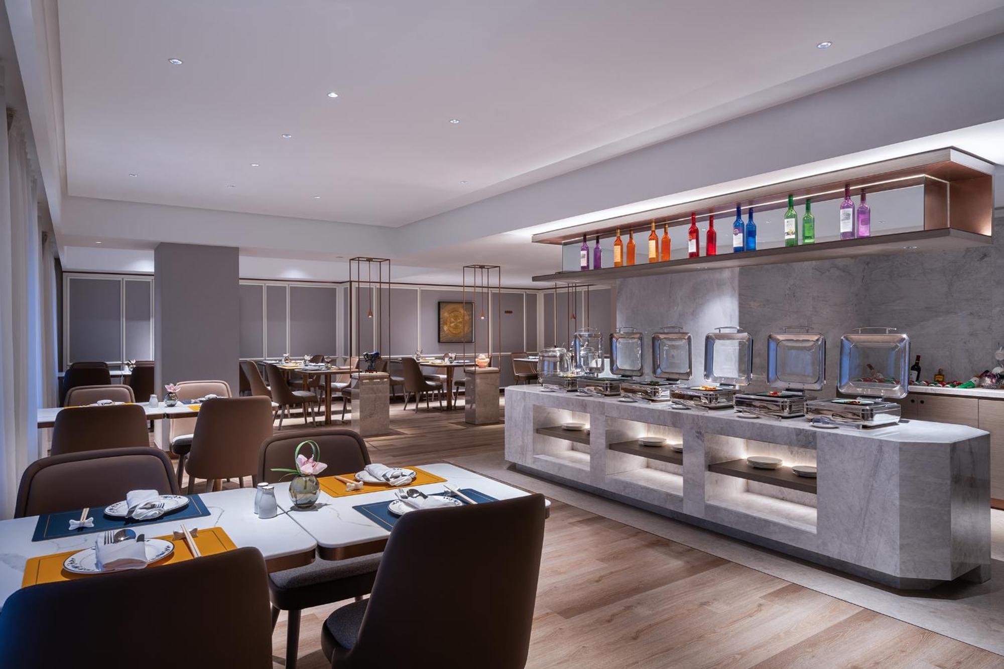 Sunworld Dynasty Wangfujing 5*
