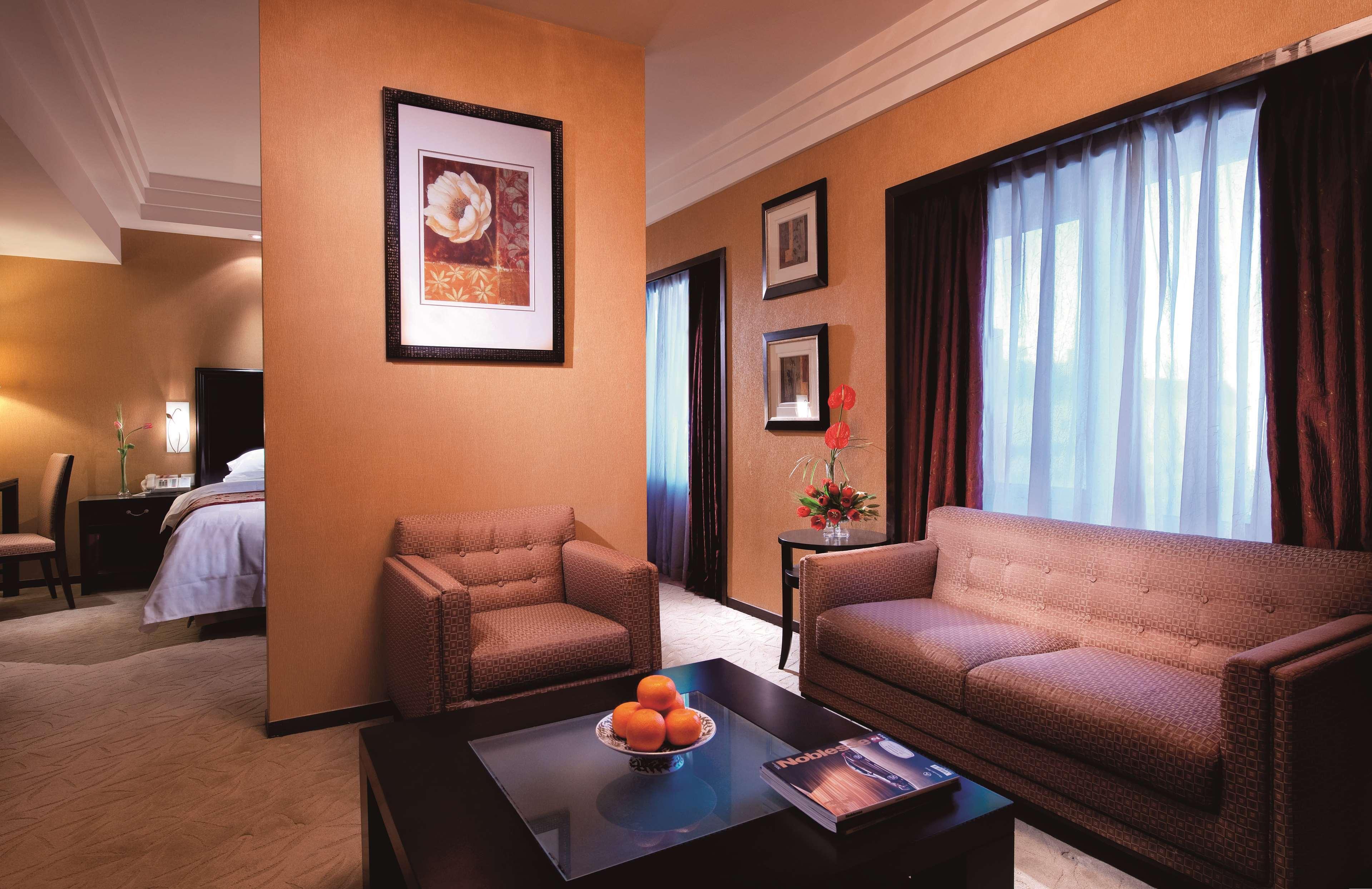 Sunworld Dynasty Wangfujing Hotel 5*