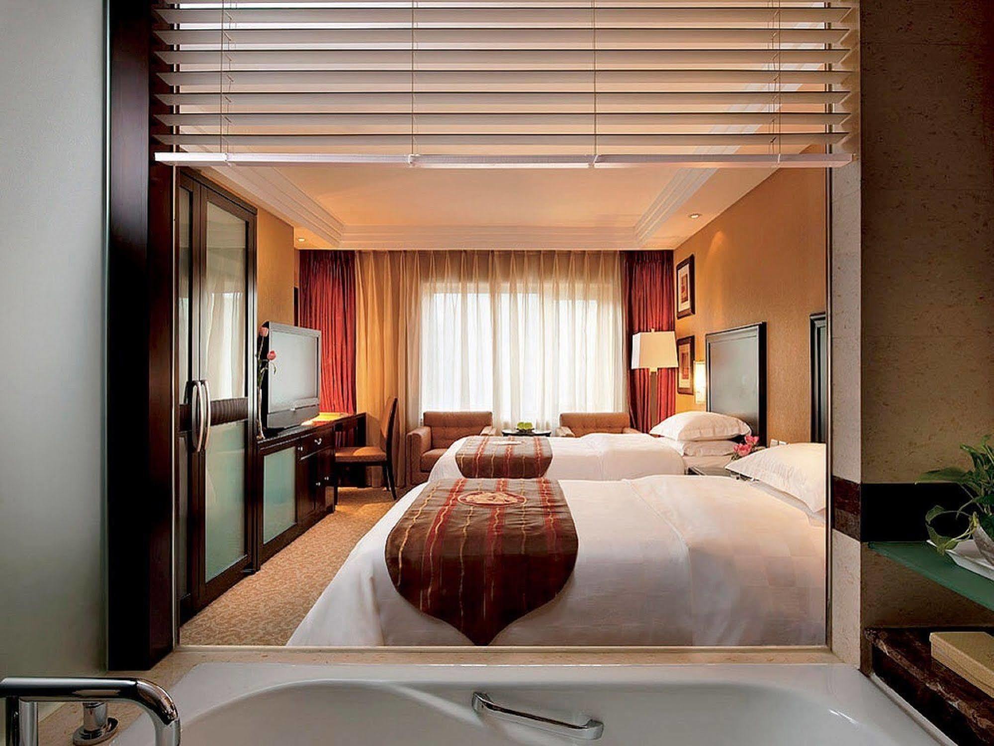 Sunworld Dynasty Wangfujing 5* Peking